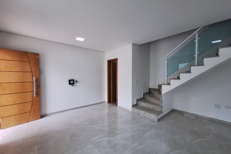 Casa à venda com 98m², 2 quartos e 2 vagas Casa à venda com 98m², 2 quartos e 2 vagasSala