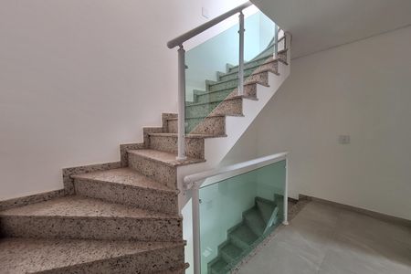 Casa à venda com 98m², 2 quartos e 2 vagas Casa à venda com 98m², 2 quartos e 2 vagasCorredor