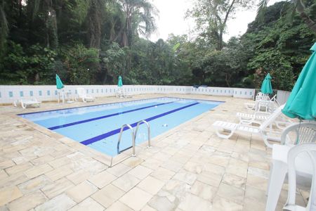Apartamento para alugar com 58m², 3 quartos e 1 vagaÁrea comum - Piscina