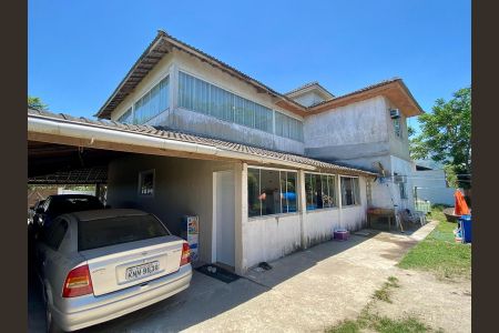 Casa de condomínio para alugar com 300m², 5 quartos e 3 vagasGaragem