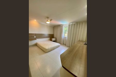 Casa de condomínio para alugar com 300m², 5 quartos e 3 vagasQuarto