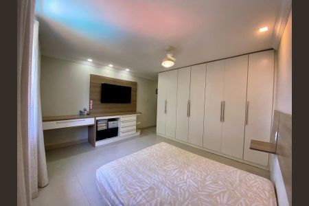 Casa de condomínio para alugar com 300m², 5 quartos e 3 vagasQuarto