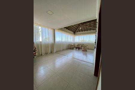 Casa de condomínio para alugar com 300m², 5 quartos e 3 vagasSala de Jantar