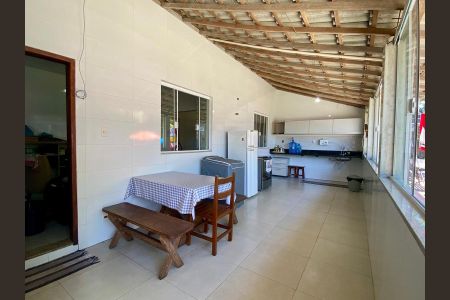 Casa de condomínio para alugar com 300m², 5 quartos e 3 vagasCozinha