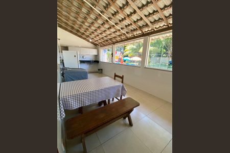 Casa de condomínio para alugar com 300m², 5 quartos e 3 vagasCozinha