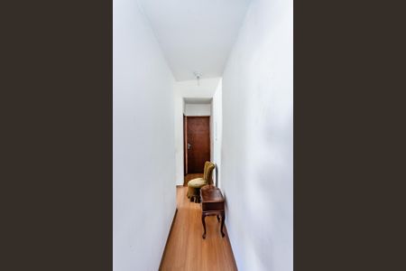 Casa à venda com 130m², 3 quartos e 2 vagasCorredor