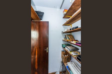 Casa à venda com 130m², 3 quartos e 2 vagasQuarto de Serviço