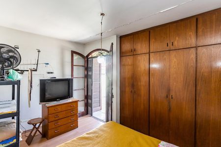 Casa à venda com 130m², 3 quartos e 2 vagasSuíte