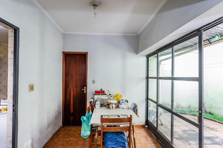 Casa à venda com 130m², 3 quartos e 2 vagasCopa
