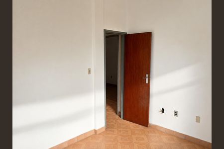 Quarto 1 de apartamento para alugar com 2 quartos, 61m² em Austin, Nova Iguaçu
