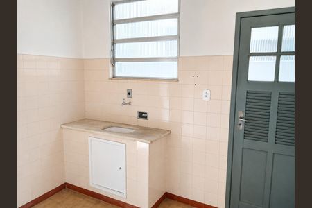 Cozinha de apartamento para alugar com 2 quartos, 61m² em Austin, Nova Iguaçu