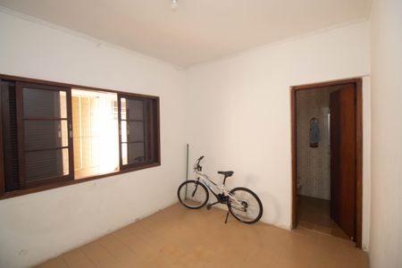Casa à venda com 210m², 3 quartos e 4 vagas Casa à venda com 210m², 3 quartos e 4 vagasSuíte