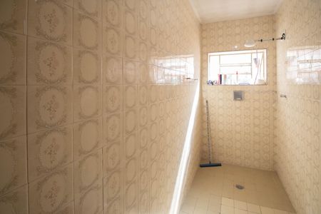Casa à venda com 210m², 3 quartos e 4 vagas Casa à venda com 210m², 3 quartos e 4 vagasBanheiro 1
