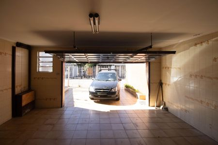 Casa à venda com 210m², 3 quartos e 4 vagas Casa à venda com 210m², 3 quartos e 4 vagasGaragem