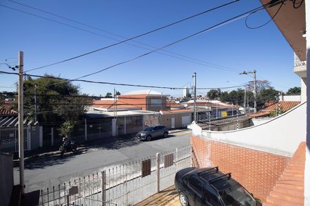 Casa à venda com 210m², 3 quartos e 4 vagas Casa à venda com 210m², 3 quartos e 4 vagasVista