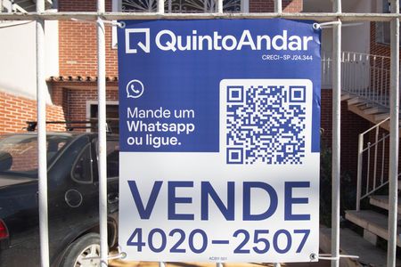 Casa à venda com 210m², 3 quartos e 4 vagas Casa à venda com 210m², 3 quartos e 4 vagasPlaca / Dia 6/6/26 ACBY-501