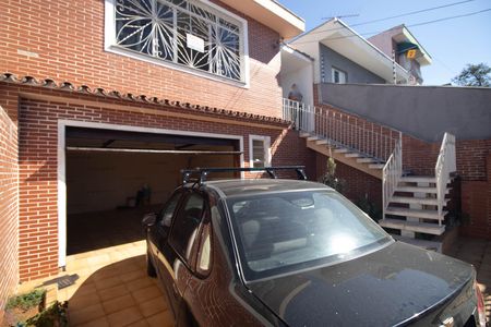 Casa à venda com 210m², 3 quartos e 4 vagas Casa à venda com 210m², 3 quartos e 4 vagasGaragem