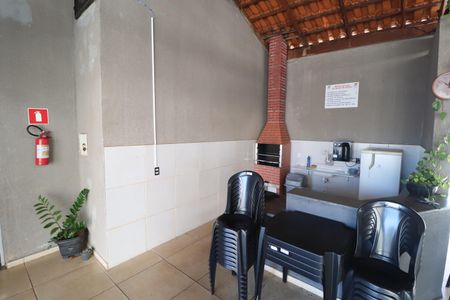 Apartamento para alugar com 44m², 2 quartos e 1 vagaÁrea comum - Churrasqueira