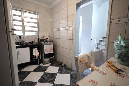 Casa à venda com 120m², 3 quartos e 2 vagas Casa à venda com 120m², 3 quartos e 2 vagasCozinha
