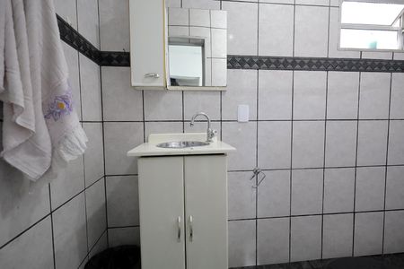 Casa à venda com 120m², 3 quartos e 2 vagas Casa à venda com 120m², 3 quartos e 2 vagasBanheiro 2