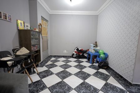 Casa à venda com 120m², 3 quartos e 2 vagas Casa à venda com 120m², 3 quartos e 2 vagasSala