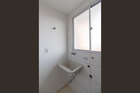 Sala/Cozinha/Área de Serviço  de apartamento para alugar com 2 quartos, 37m² em Jardim Maringa, São Paulo
