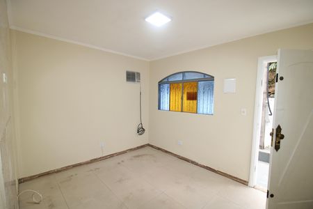 Sala de casa para alugar com 2 quartos, 60m² em Vila Ester (zona Norte), São Paulo