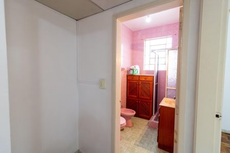 Corredor de apartamento para alugar com 1 quarto, 50m² em Praia de Belas, Porto Alegre