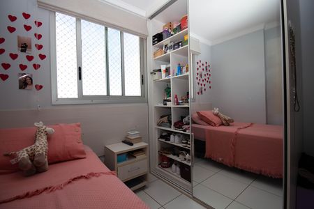 Apartamento para alugar com 71m², 3 quartos e 1 vagaQuarto 2