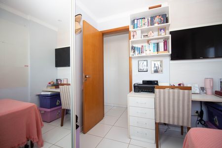 Apartamento para alugar com 71m², 3 quartos e 1 vagaQuarto 2