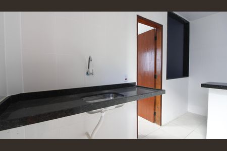 Apartamento para alugar com 1 quarto, 25m² em Jardim Olinda, Cabo Frio