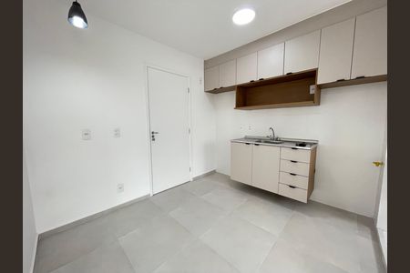 Apartamento para alugar com 37m², 1 quarto e sem vaga Apartamento para alugar com 37m², 1 quarto e sem vagaCozinha e Área de Serviço