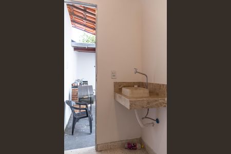Casa para alugar com 170m², 3 quartos e 2 vagasLavabo