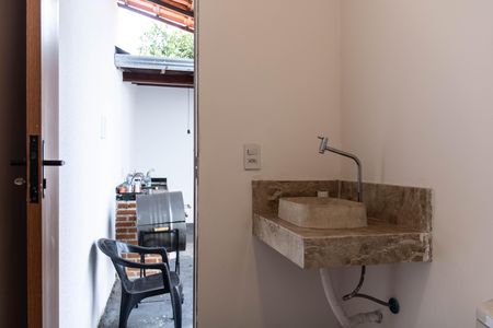 Casa para alugar com 170m², 3 quartos e 2 vagasLavabo