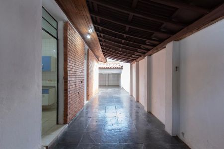 Casa para alugar com 146m², 3 quartos e 4 vagas Casa para alugar com 146m², 3 quartos e 4 vagasQuintal