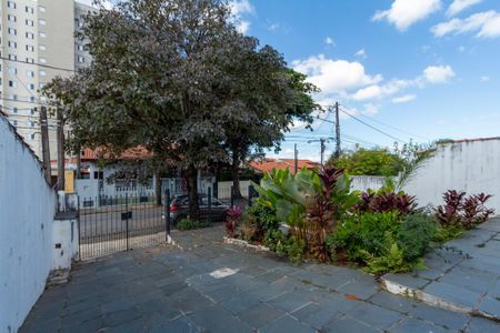 Casa para alugar com 146m², 3 quartos e 4 vagas Casa para alugar com 146m², 3 quartos e 4 vagasQuintal Frente