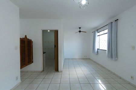 Casa para alugar com 146m², 3 quartos e 4 vagas Casa para alugar com 146m², 3 quartos e 4 vagasSala