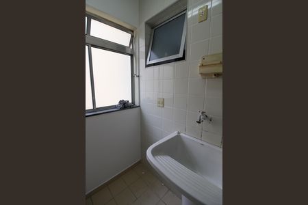 Apartamento à venda com 64m², 3 quartos e 1 vagaÁrea de Serviço