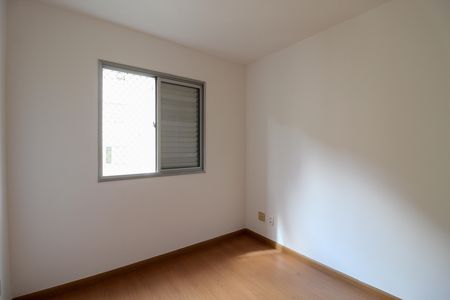 Apartamento à venda com 64m², 3 quartos e 1 vagaQuarto 2