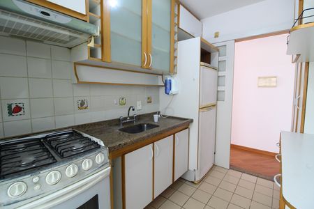 Apartamento à venda com 64m², 3 quartos e 1 vagaCozinha