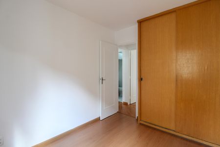 Apartamento à venda com 64m², 3 quartos e 1 vagaQuarto 2