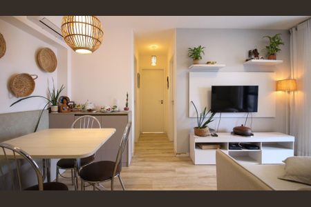 Apartamento à venda com 60m², 2 quartos e 1 vaga Apartamento à venda com 60m², 2 quartos e 1 vagaSala