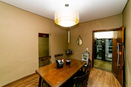 Sala de casa para alugar com 3 quartos, 100m² em Cachoeirinha, Belo Horizonte