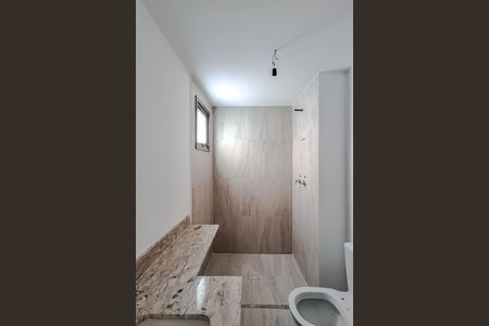Apartamento à venda com 89m², 3 quartos e 1 vaga Apartamento à venda com 89m², 3 quartos e 1 vagaBanheiro da Suíte