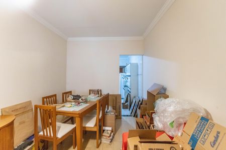 Sala de casa para alugar com 2 quartos, 70m² em Jardim Miriam, São Paulo