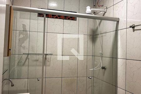 Banheiro de casa para alugar com 1 quarto, 125m² em Jardim Maria Rosa, Taboão da Serra