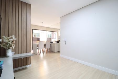 Apartamento para alugar com 62m², 2 quartos e 1 vagaSala