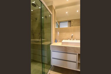 Apartamento à venda com 120m², 1 quarto e 2 vagasBanheiro 2