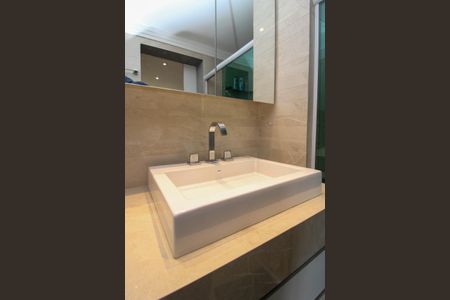 Apartamento à venda com 120m², 1 quarto e 2 vagasBanheiro 1