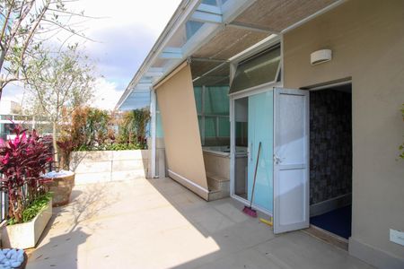 Apartamento à venda com 120m², 1 quarto e 2 vagasCobertura 